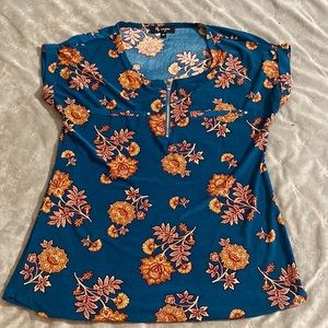Floral pattern top